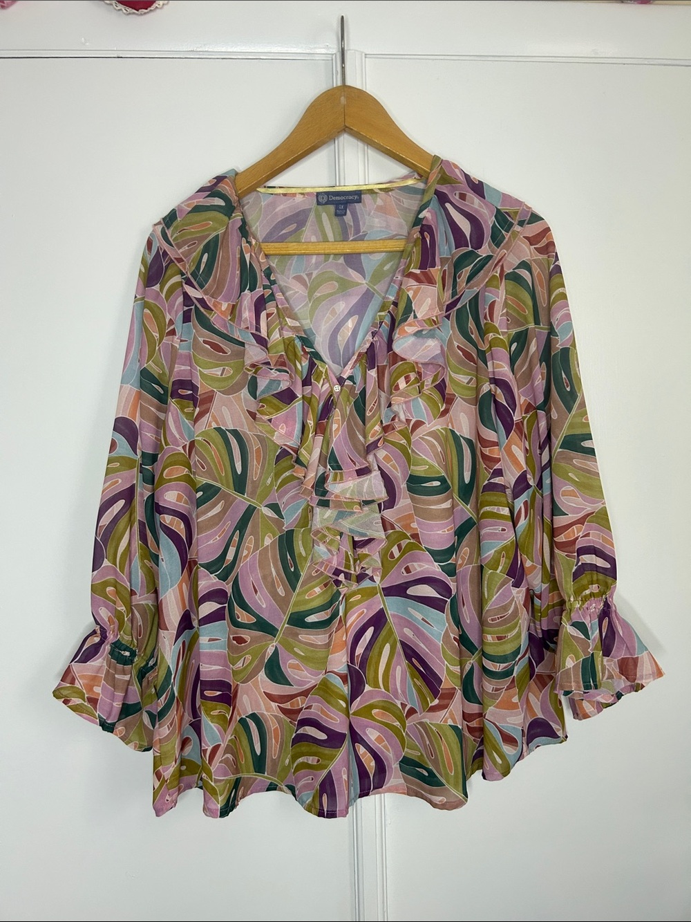 Democracy Monstera Leaf Ruffle Blouse - Picture 2 of 7